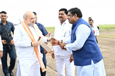 रायपुर : केंद्रीय गृह एवं सहकारिता मंत्री अमित शाह का रायपुर आगमन, शिक्षा मंत्री श्री गजेन्द्र यादव ने किया आत्मीय स्वागत