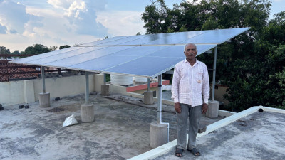 रायपुर : पीएम सूर्यघर मुफ्त बिजली योजना से जगमगाया मेश्राम का घर