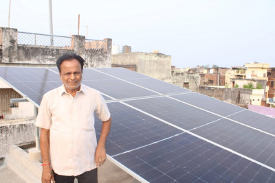 रायपुर : सोलर सिस्टम लगाकर खुद ही बिजली के निर्माता बन रहे हैं: भरत अग्रवाल