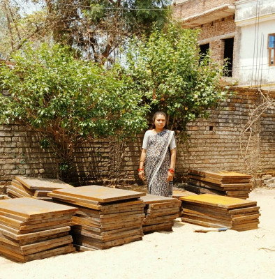 रायपुर : सेंट्रिंग प्लेट्स से मिला दी रश्मि के सपनों को सहारा