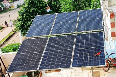 रायपुर : भारती सिंह बनीं ‘ऊर्जा उत्पादक’: सोलर रूफटॉप से घर बना मिनी पावरहाउस