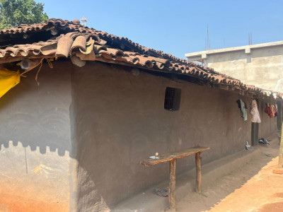 रायपुर : मिट्टी की झोपड़ी से पक्के घर तक : सन्ना गांव की महंती बेक की कहानी