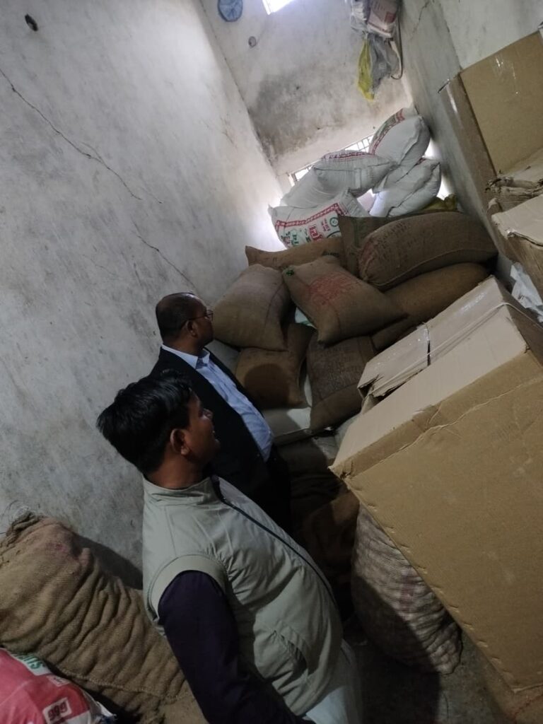 पोड़ी में 30 बोरी अवैध धान किया गया जप्त