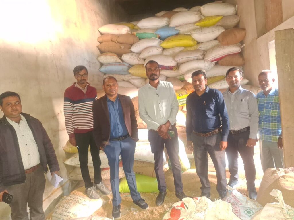 तहसील पाली में अवैध धान भंडारण पर कार्यवाही, 241 बोरी (107 क्विंटल) धान जप्त