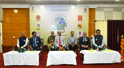 रायपुर : सतत् विकास  के लिए प्रकृति के साथ संतुलन आवश्यक – श्री डेका