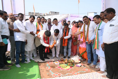 रायपुर : उप मुख्यमंत्री श्री विजय शर्मा ने कवर्धा नगर के विकास के लिए रखी 2.80 करोड़ के निर्माण कार्यों की आधारशिला
