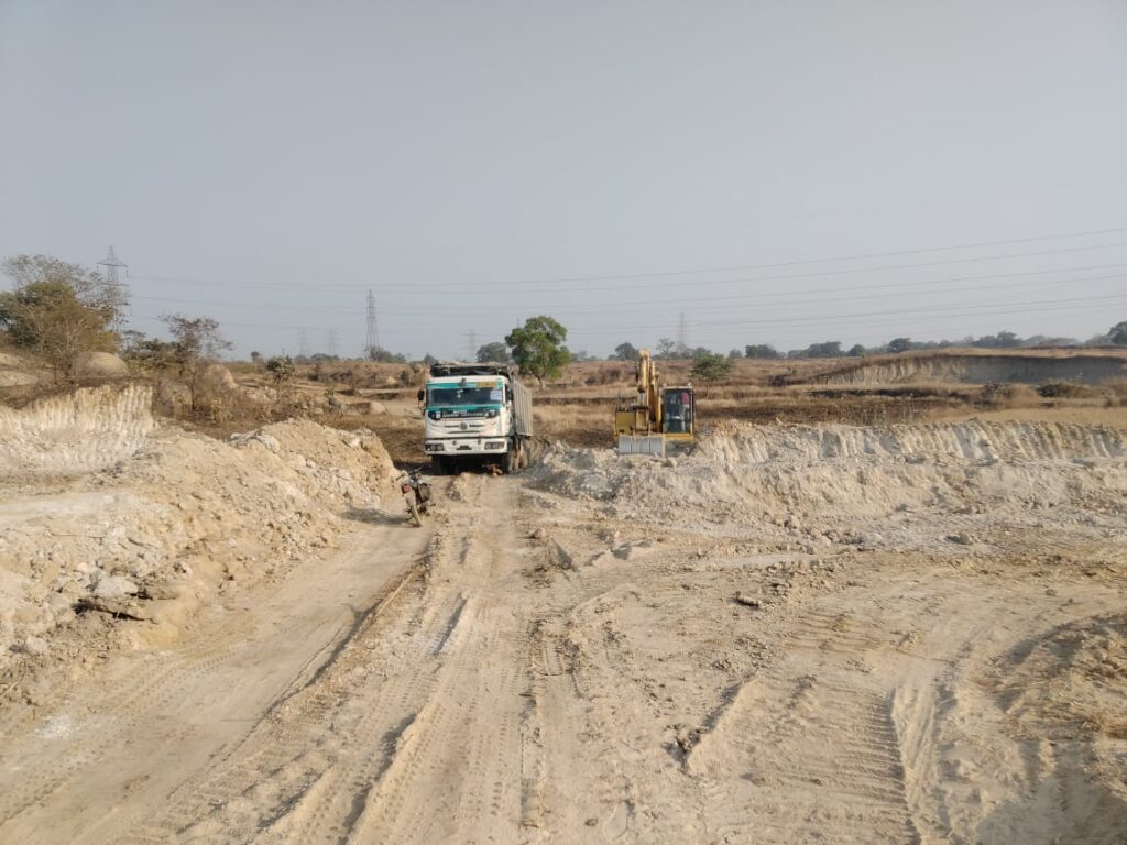 अवैध उत्खनन, परिवहन एवं भंडारण पर जिला खनिज जाँच दल की बड़ी कार्यवाही,…कुल 9 वाहन एवं 700 घनमीटर रेत जप्त