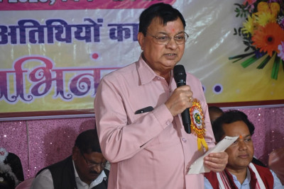 रायपुर : उद्योग मंत्री श्री लखन लाल देवांगन ने छत्तीसगढ़ निषाद केवट समाज को दी 30 लाख क़े विकास कार्यों की सौगात