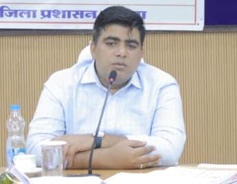 कलेक्टर ने डिजिटल भारत निधि के तहत  मोबाईल टावर योजना के सम्बंध में ली समीक्षा बैठक