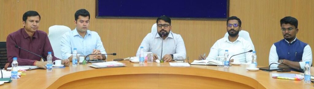 समय-सीमा की बैठक: गर्मी में पेयजल की समस्या उत्पन्न न हो, इसके लिए अभी से तैयारी सुनिश्चित करेंः आशुतोष पांडेय