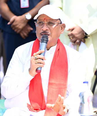 रायपुर : आम की छांव में बदले सपनों के मायने: मुख्यमंत्री ने कहा अब करोड़पति दीदी बनने की सोचिए