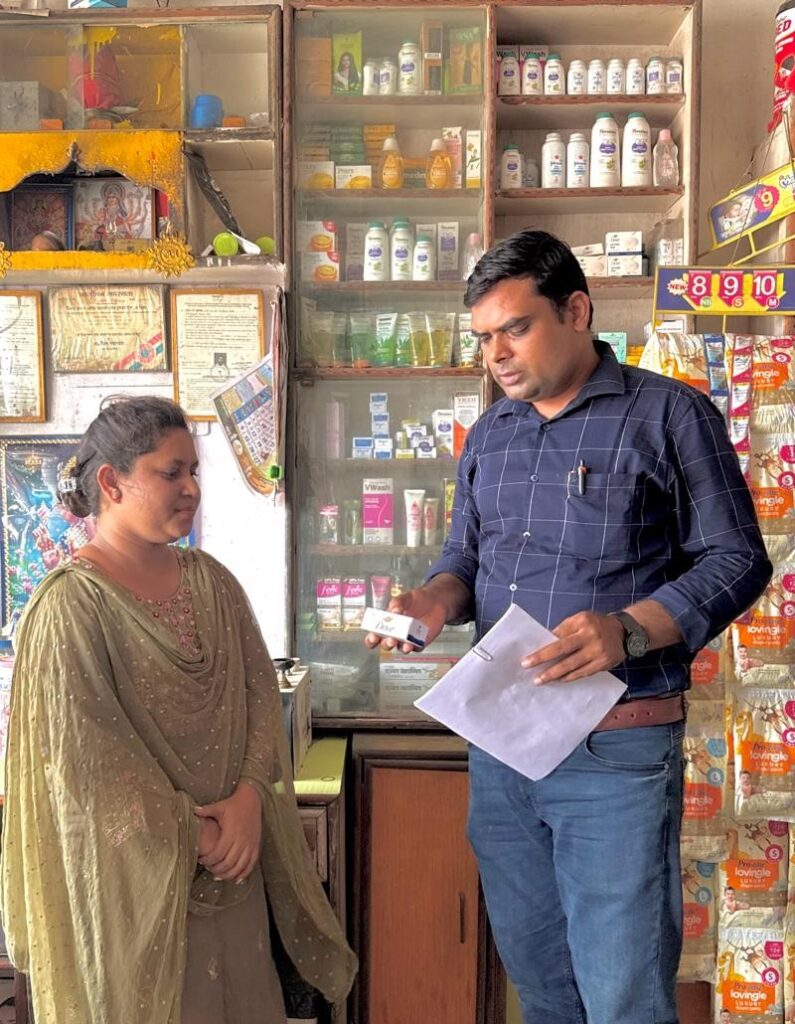 कोरबा जिले के मेडिकल स्टोर्स एवं शासकीय चिकित्सालयो के स्थानीय क्रय की गयी औषधियो, कास्मेटिक सामाग्री तथा पशु औषधीयों की सघन जांच की कार्यवाही