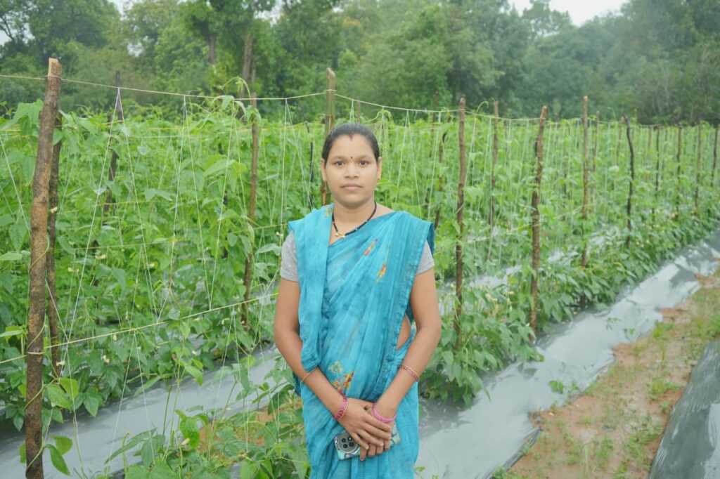 राखी पर्व के पूर्व खाते में पैसा आने पर देवन्ती के मन में खिला उम्मीद का उजियारा, महतारी वंदन से बेटी का भविष्य संवारने की राह हुई आसान