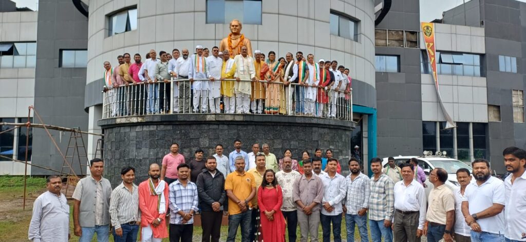देश के पूर्व प्रधानमंत्री, भारत रत्न स्व. राजीव गांधी जी का 82 वां जन्म दिवस को सद्भावना दिवस के रूप में मनाया गया