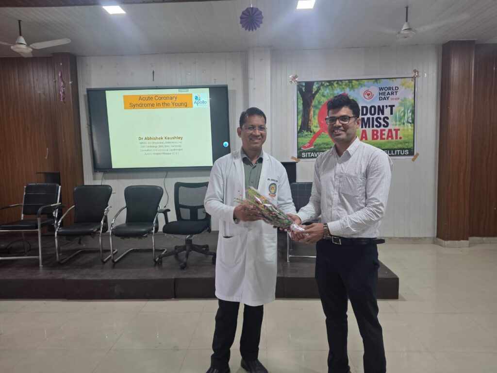 सेवा संकल्प अभियान के तहत हृदय स्वास्थ्य पर संगोष्ठी और जागरूकता रैली आयोजित