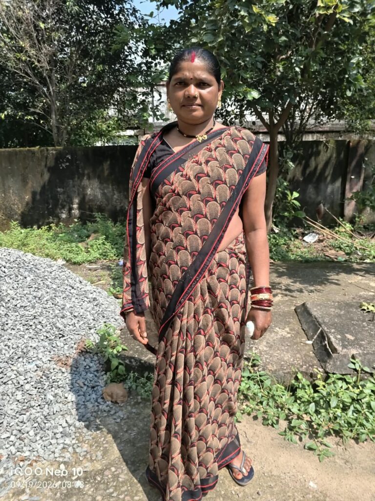 श्रम विभाग की सहायता से बसंती बाई की बेटी की पढ़ाई को मिला संबल