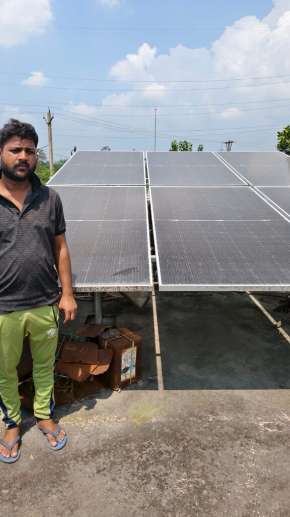 छत पर सौर ऊर्जा से घर का खर्च हुआ हल्का